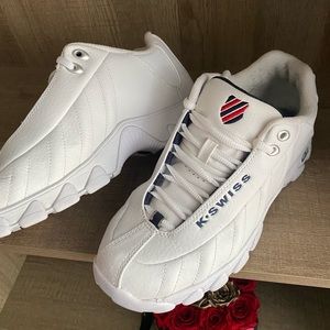 Women Shoes Kswiss size 8.5 ladies /6.5 men